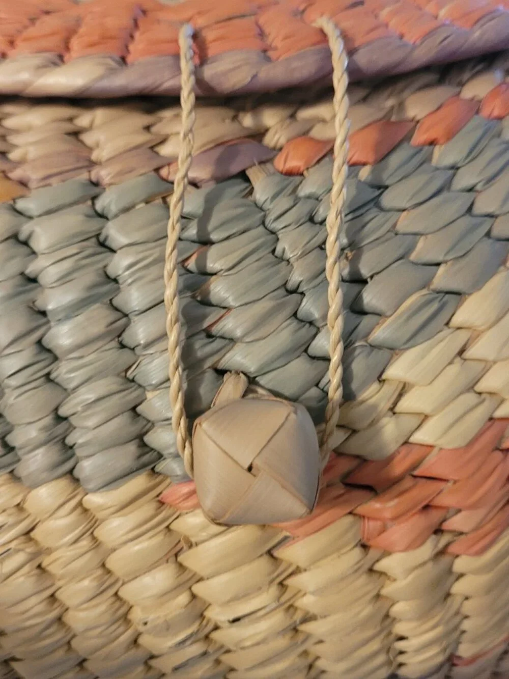 Beautiful Woven Basket w/Lid